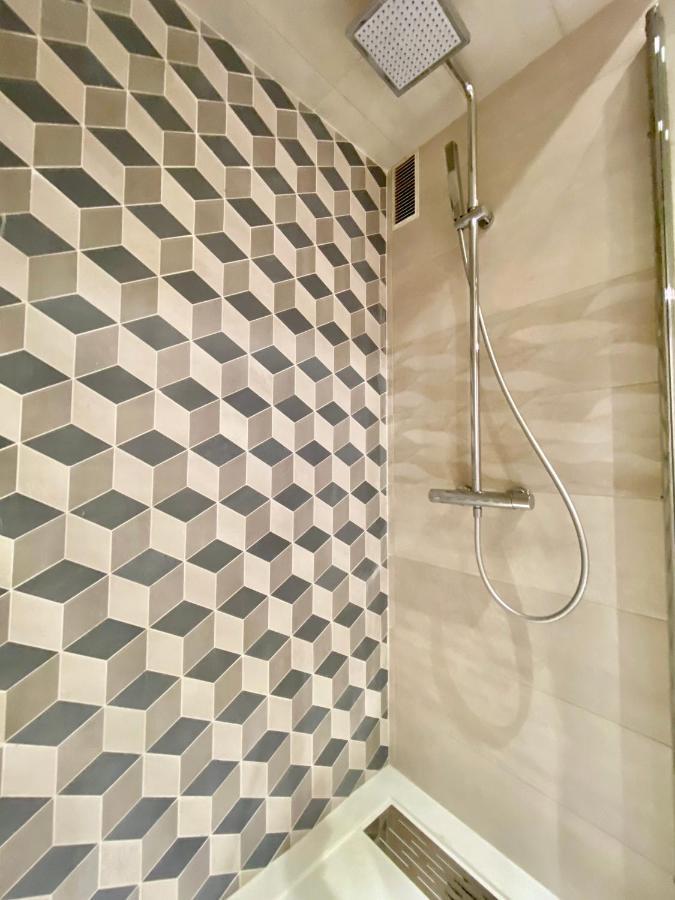 Charming Huertas II Apartment Madrid Ngoại thất bức ảnh